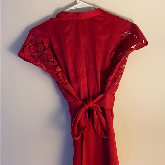 Embroidered blouse by BCBG Max Azria - Picture 6 of 8